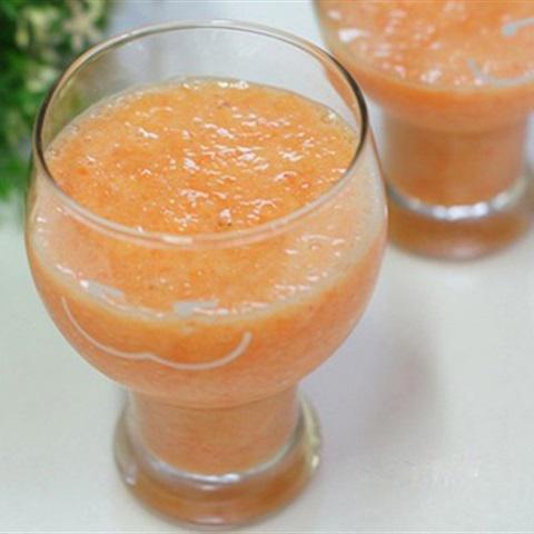 Cách làm sinh tố táo và cà rốt