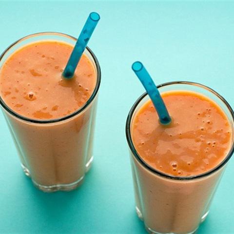 Cách làm sinh tố trái cây nước dừa