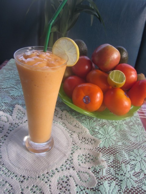 Sinh tố trái hồng