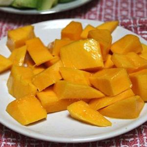 Cách làm sinh tố xoài dâu tây