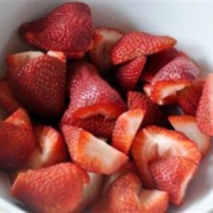 Cách làm sinh tố xoài dâu tây