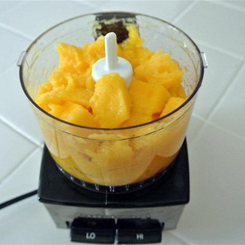 Cách làm sinh tố xoài dâu tây