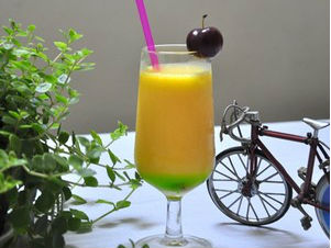 Sinh tố xoài Midori