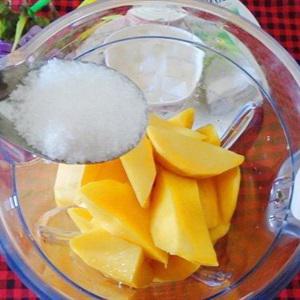 Cách làm sinh tố xoài thạch dừa