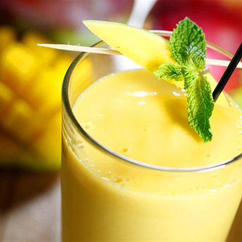 Cách làm sinh tố xoài thơm