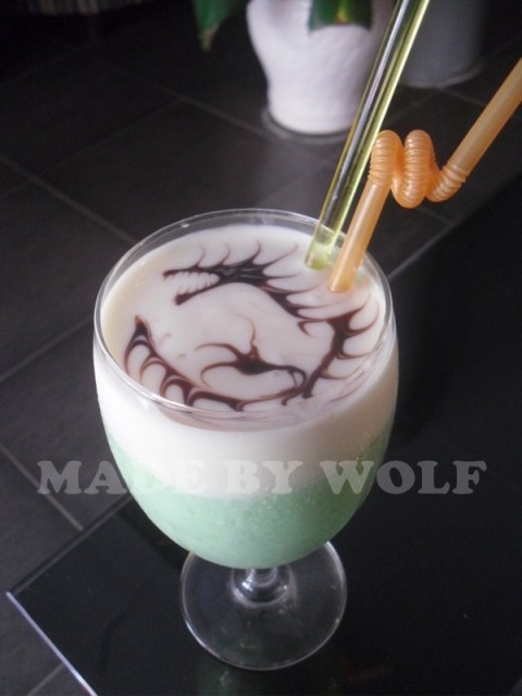 Sinh tố ya-ua bạc hà