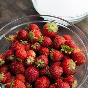 Cách làm siro dâu handmade