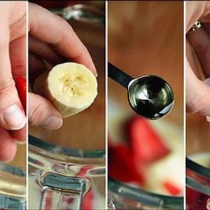 Cách làm smoothie chuối mix dâu tây