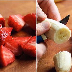 Cách làm smoothie chuối mix dâu tây