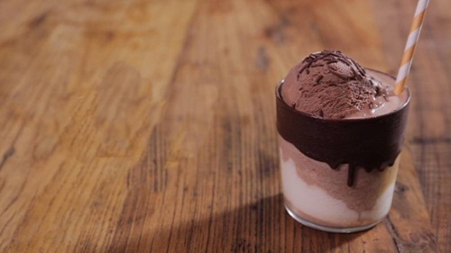 Smoothies sữa chua vị nho thanh nhiệt giải khát nhanh chóng