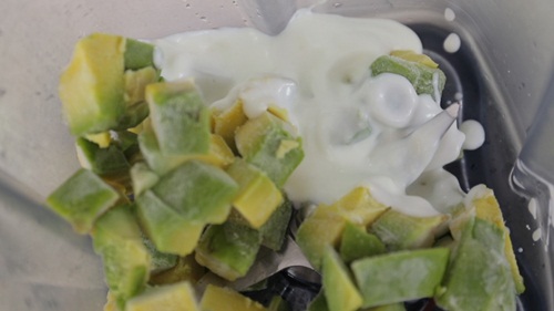 Smoothies sữa chua vị nho thanh nhiệt giải khát nhanh chóng