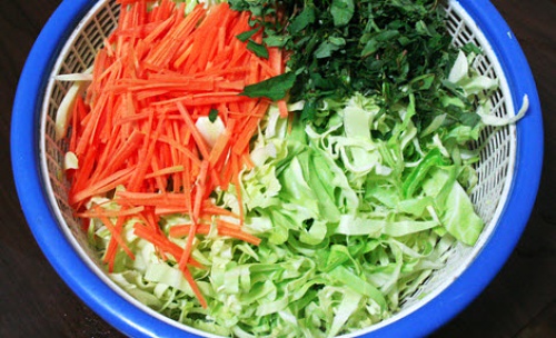 Snack hành tây cay giòn rụm, ăn mãi không muốn dừng