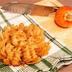 Cách làm snack hành tây hoa cúc