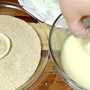 Cách làm snack hành tây chiên giòn