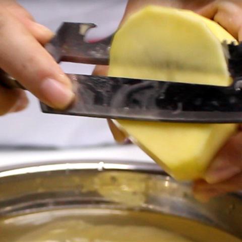 Cách làm snack khoai tây giòn rụm