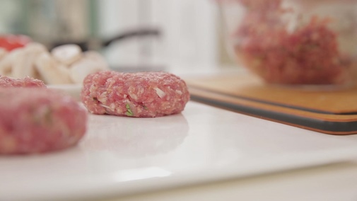 Snack mì que giòn ngon vô đối ai ăn cũng nghiền