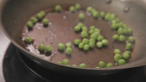 Snack mì que giòn ngon vô đối ai ăn cũng nghiền