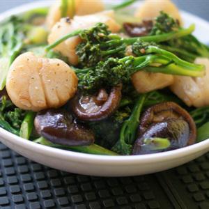 Cách làm sò điệp xào bông cải xanh