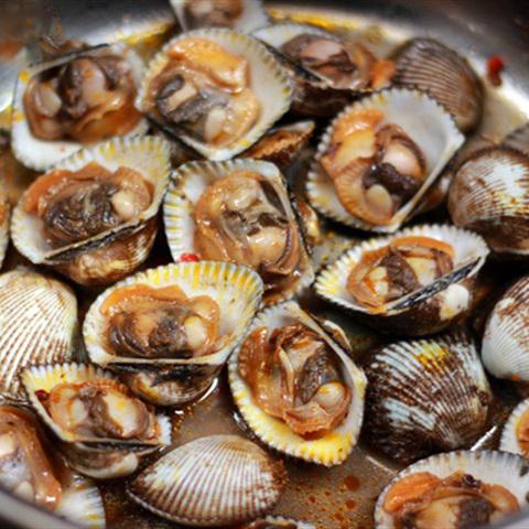 Cách làm sò huyết giòn ngọt xào rau răm