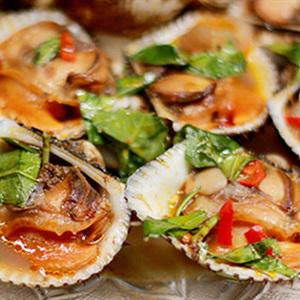 Cách làm sò huyết giòn ngọt xào rau răm