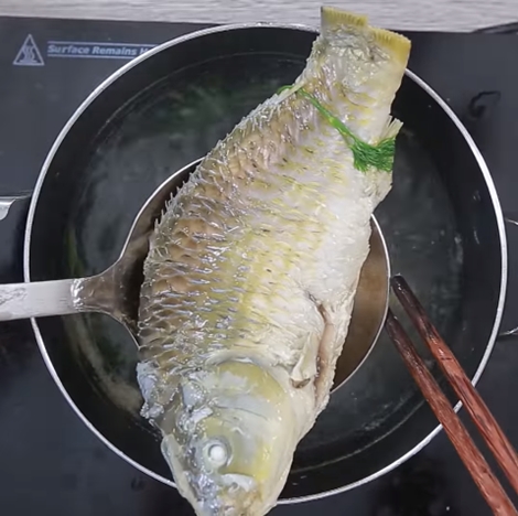 Sò huyết sốt me chua ngọt, thơm nức, nhâm nhi cả ngày không chán