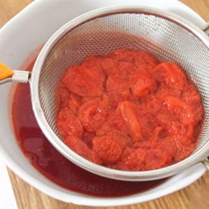 Cách làm soda siro dâu tây