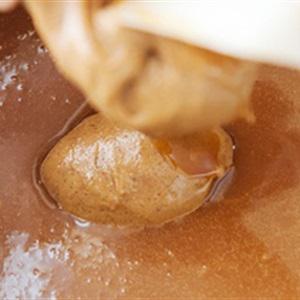 Cách làm sốt caramel đậu phộng