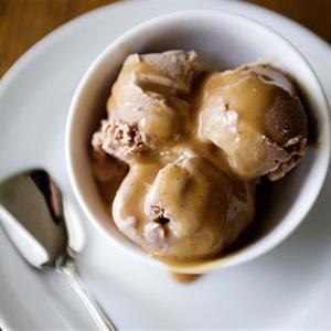 Cách làm sốt đậu vani caramel