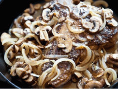 Sốt nấm với rượu vang