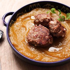 Cách làm soup bí đỏ thịt viên
