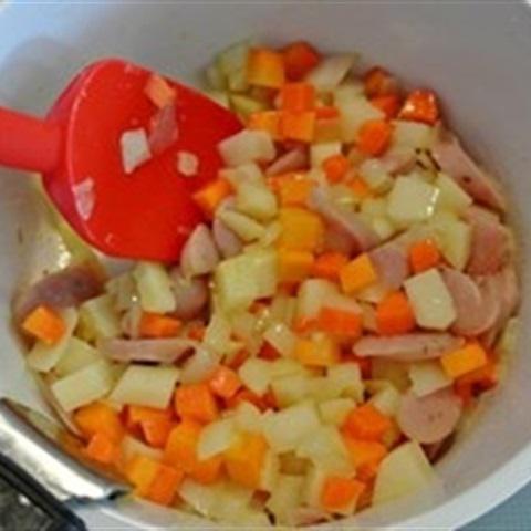 Cách làm soup cà chua rau củ