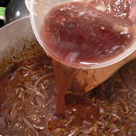 Cách làm soup hành tây kiểu Pháp