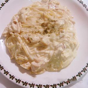Cách làm spaghetti gà sốt kem tươi