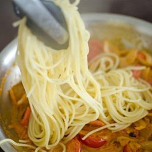 Cách làm spaghetti kimchi