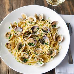 Cách làm spaghetti nghêu thơm ngọt