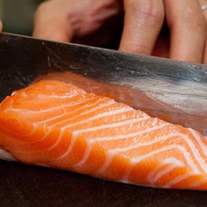 Cách làm spaghetti phi lê cá hồi