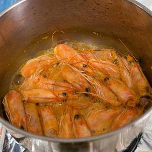 Cách làm spaghetti sốt tôm kem