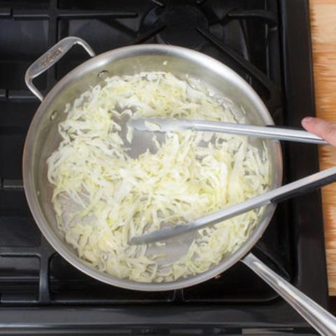 Cách làm spaghetti sốt tôm tươi