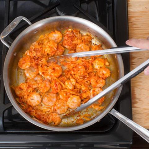 Cách làm spaghetti sốt tôm tươi