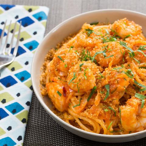 Cách làm spaghetti sốt tôm tươi