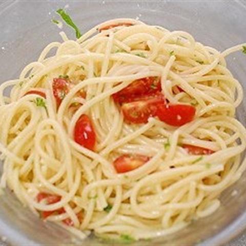 Cách làm spaghetti trộn cà chua