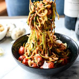 Cách làm spaghetti từ sợi bí ngòi
