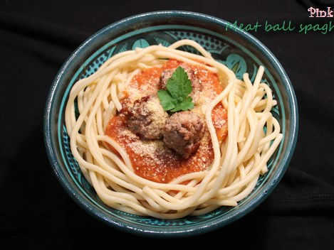 Spaghetti với thịt viên