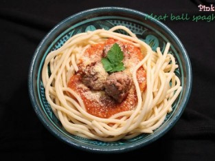 Spaghetti với thịt viên