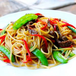 Cách làm spaghetti xào thịt bò