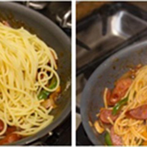 Cách làm spaghetti xào xúc xích