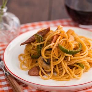 Cách làm spaghetti xào xúc xích