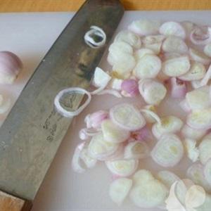 Cách làm su su xào trứng