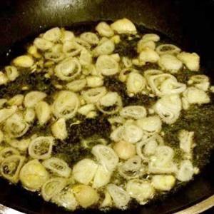 Cách làm su su xào trứng