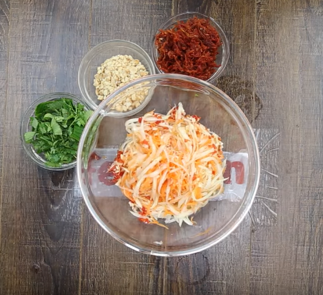 Sữa chua đào ngâm thơm ngon mát lạnh